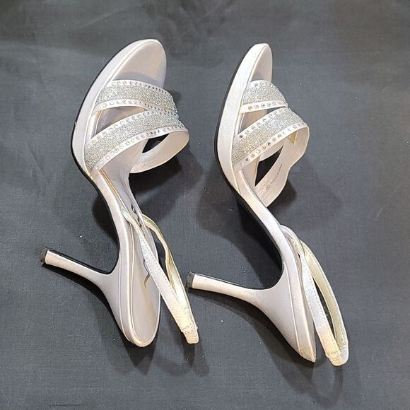 NINA GETAWAY SEQUIM EMBROIDERY LUSTER WOMEN'S HEELS SANDAL R3 - Picture 10 of 14